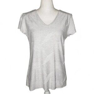 NWT Rose + Olive Casual Top Women’s Textured Geo Striped Light Grey Blouse M